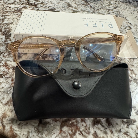 DIFF Blue Light Blocking Glasses - Picture 6 of 11